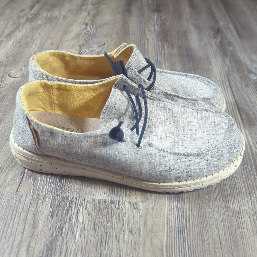 Hey Dude Shoes Womens Size 7 Wendy Chambray White Blue Slip On Loafers Flats - Picture 2 of 13